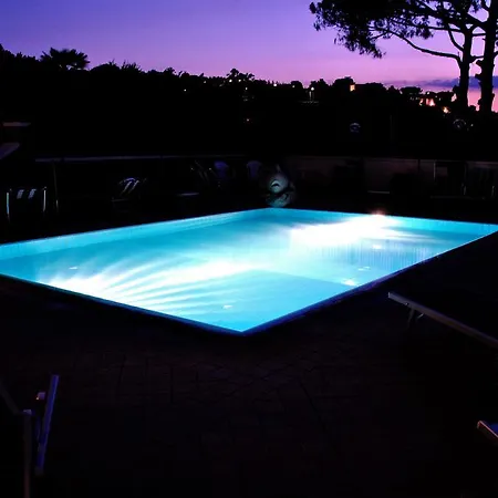 Hotel Country Club 3*